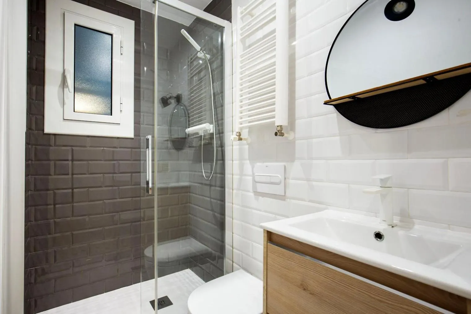 Blueground Sagrada Familia Washer Ac Bcn-158 Barcelona Apartment